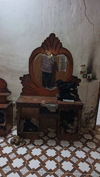 غرفه خشاب • حالة ضعيفة • قابلة تفاوض