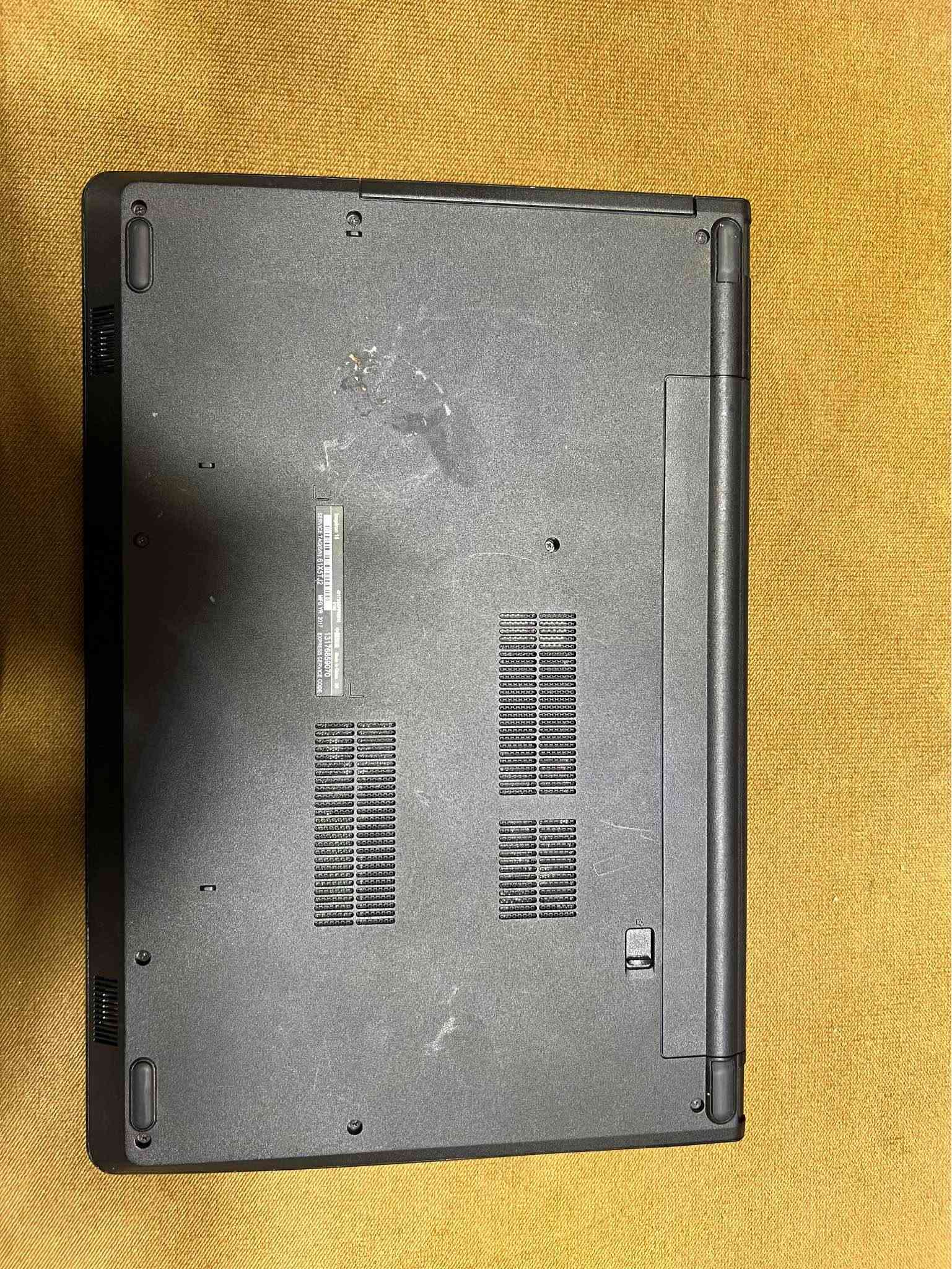 دل إنسبايرون ١٥ • i5 الجيل ٧ • SSD ٥١٢