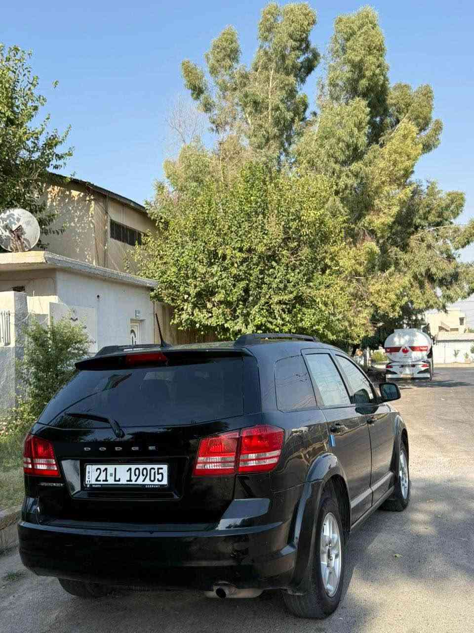دوج جورنی ٢٠١٨
٣مقعد — ٣ریز کوشین
٤پارچەی بۆیاغە بێ ژورێ
٤قطعی صبغ بدون داخل 
شویە بی تکمە تعدیل بارد
ارباکات کل بلادی ماطاک 
تایرات جدید 
مابی دینار مصرف 
سیرفس جدید
ماشی ٦٣مایل
کیر محرک تبرید کهربائیات بشرط
سنویە جدید حتی ٢٠٣١ بسمی 
سعر ١٠٧$مجال
مکان اربیل
*********** واتساب أربيل, العراق
