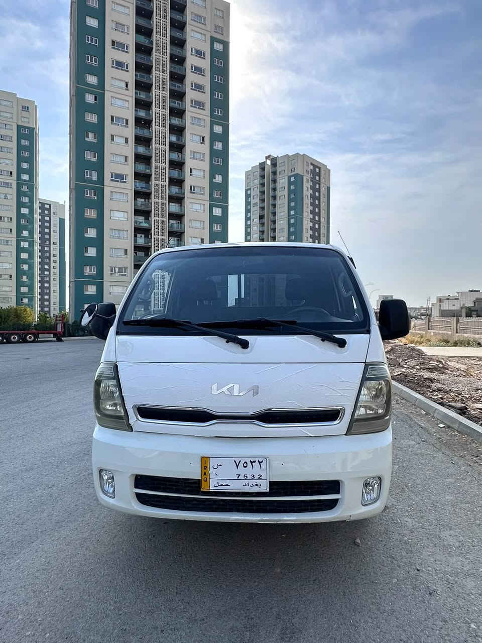 کیا ٢٠٠٨
ئەم شتە نازدارەم بۆ هێناون ٢٠٠٨ 
٣٠٠٠ مەکینە ڕەش هەڵمو بوخارو تەقەو ڕەقەی بەشەرت
تەبرید و برێکی بەستراوە سەیارەکە کامل جایزە
بەشەرتی ٣ تەن 
ناوبۆدی سفری لەسەرە ٦ تایەی ڕێک و پێک سەیارەکە ماڵی کەسابەتە پیاوێکی کاسپی ئەوێت پارەی پێ پەیاکات
ڕزیوی و تەقیوی نییە ناوی لەدەری جوانترە
ژمارە ***********
***********
بۆ سعریش تەلەفۆن کەن مشتەری نیت بۆ سعر تاقی کردنەوە تەلەفۆن مەکە لەگەڵ ڕێزم

