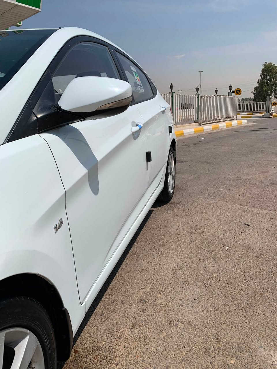 للبيع 
اكسنت ٢٠١٣
محرك ١٦٠٠دوش 
فول عده فتحه 
السياره كفاله عامه مثل مواضح بل سونار
بسمي شخصيآ تحويل مباشر 
مكان بغداد الكرخ 
السعر ٩٠وبيها مجال 
اخي العزيز اقره تفاصيل واتصال وملاحضه سونار جديد هسه سويته 
***********
