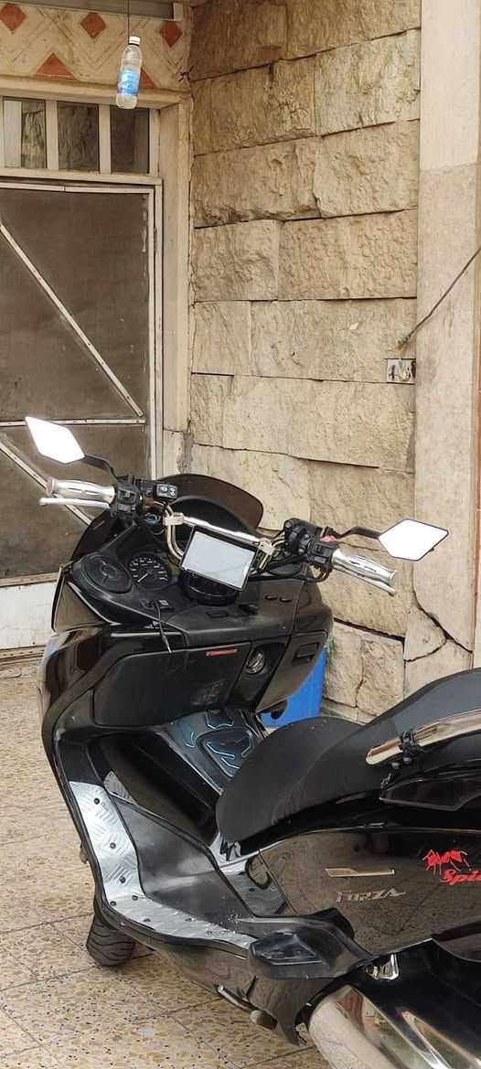 سلام عليكم فورزه صفر 10عميه بلادي
نازله معرض بسمي ودافع كمرك (كفاله عامه) ماشيه٣٥.   منضومه زنون بلادي+دبلات امامي نيكل+قبق كلجات نيكل+تجوه خلفيه نيكل+شاشه +جي بي اس + ام بي ثري بلادي
(وبعد كلش هواي مواضفات بيها) ***********مكاني شعب شارع لمدارس(سعرها مناسب)
