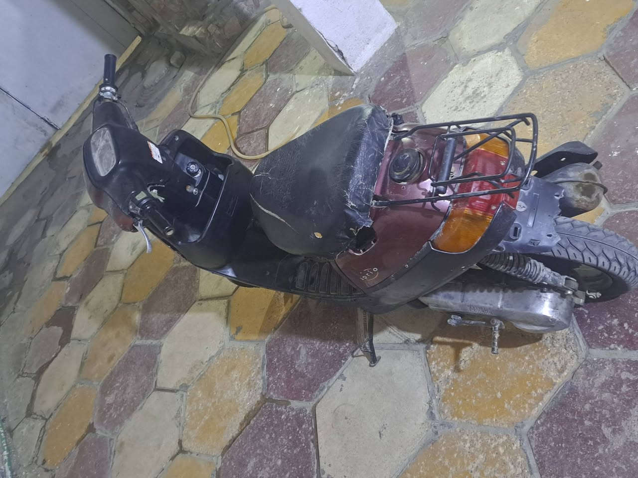 دراجة بترا نواقصها لايت و تاير وره تسوي ب الفين دينار  
سعر 150 قفل كلش مكاني ذي قار ناصريه حي اريدو 
تواصل وتساب فقط *********** او تعلق تم واني اراسلك مازنجر
