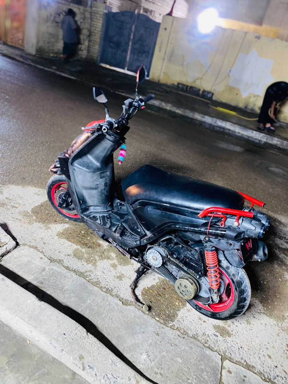 سلام عليكم 
دراجه سكنس جبلي للبيع🏍️
مكينه مبدل لاستيك ولف 
بيها وياله رياضي احمر 🛞
كهربائيات شغاله 
الدراجه شلعه ومعدل تشك الكاع 
رقم ضوئي 🚨
ستان صفحه رياضي 
امرايات شبح 
بيها نواقص بسيطه  لا طبلي وتكلي شبيها  شوفت عينك و أقره لمنشور 
بيها كلجات رياضي 
عنواني الحبيبيه 
رقمي واتساب ***********☎️
السعر 825 وبيها مجال لطيب حك الجيه
