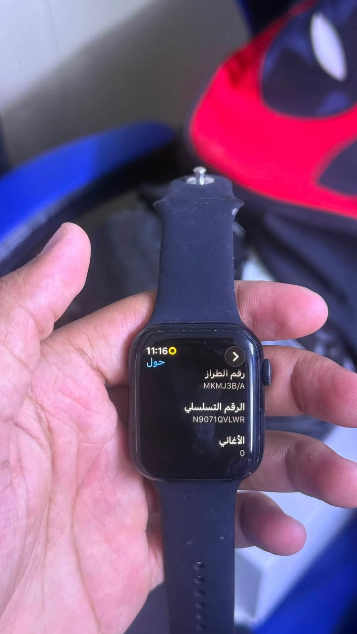 أبل واتش ٧ • بطارية ٨٥٪ • شاحن أصلي