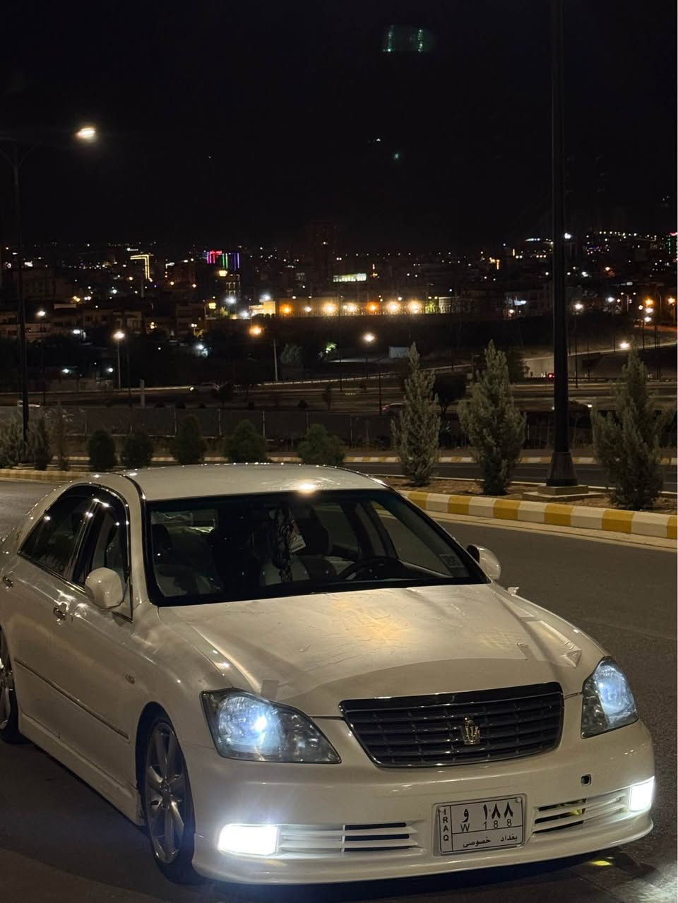 شاهینە مووس 
2005
182 بێدوکەل بەشەرت 
کۆدو بارکۆدی هەیە
گیرو مەکینە تەبرید هەمووی بەشەرت 
دەعمو لێدراو کەفەر گۆراو هەموی بەشەرت
ئاوینە ئیشارەتە
٤ تایەو ویلی دینگەی خراوەتەسەر
کامل لەحیەو سپۆرتی بۆ دانراوە
کامل مەسرەف کراوەو مالی دۆستە
٦٣ گەڵا و مەجالێکی برایانە
گۆرینەوەش ئەکەم بە شاهینەو ئەفەلۆن
سلیمانی
*********** السليمانية, العراق
