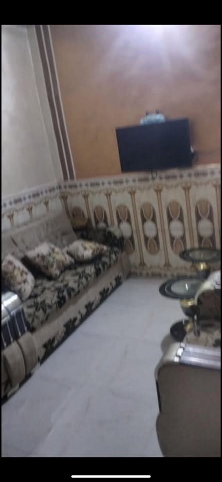 بيت للبيع حي اور ثانيه شارع السبيس  ١٠٠ طابق واحد عكاده واجهه خمسه ونزال ٢٠ السعر ١١٠  بيه مجال او على مبادره ١٢٥ رقم هاتف ***********
