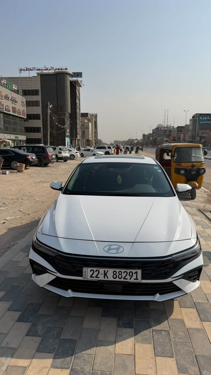 النترا 2024 محرك 2000 خليجي السعر 160 كفاله عامه عده بارد باب العبري وشخطين صغار
ماشيه 45 الف فقط 
مكاني الحله المركز
  رقم اربيل ابسمي  تحويل مباشر
محرك 2000.   دوش كوري اصلي 
المواصفات فوووول      .     
شاشه ديجتال 
بصمه   
تشغيل عن بعد              
جنطه ذكيه كهربائية            
فتحه سقف                   
محرك 2000.                              
حساس لايت 
حساس خلفي بلادي 
حساس أمامي بلادي 
تبريد قطعتين
كاميرا خلفيه بلادي 
جي بي اس
نضام تشغيل الكاميرات 
شاشه  كبيره اصلي ابل كار بلي 
نضام ترحيب مري شفط
نضام مود درايف إيكو وسبورت و عادي
تحكم ستيرن
5 ويل كب كروم حجم 17
لد امامي نهاري
 شباك نيكل
مانع انزلاق
مانع انحدار 
لايت عدسات زنون 
ايرباكات
جهاز موازنه ABS
للاستفسار الاتصال ***********
الحله المركز
