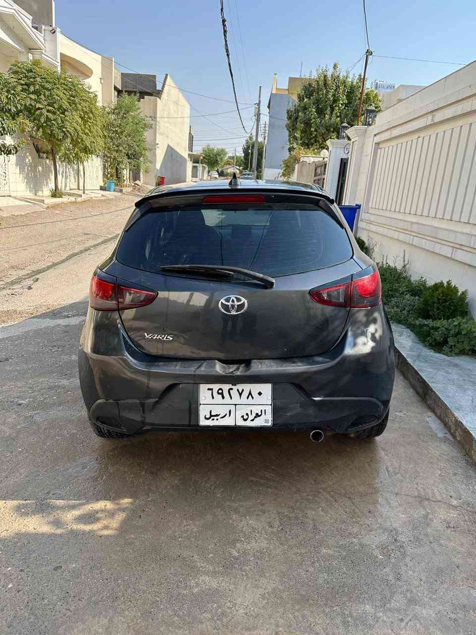 بس واحد جاملغ صبغ بدون دواخل بدون بدنة و بدون شاصي
بس ارباك بردة
صور حادث ورقم شانصي موجود بصور 
كير ومحرك بشرط ما مفتوح
فول مواصفات
ماشية ٥٧ الف ميل
هزة جديد بس سنوية قبل شهرين انتهت
شرك تحويل ومالة 
مكان سيارة اربيل 
سعر  105

***********واتساب
***********
