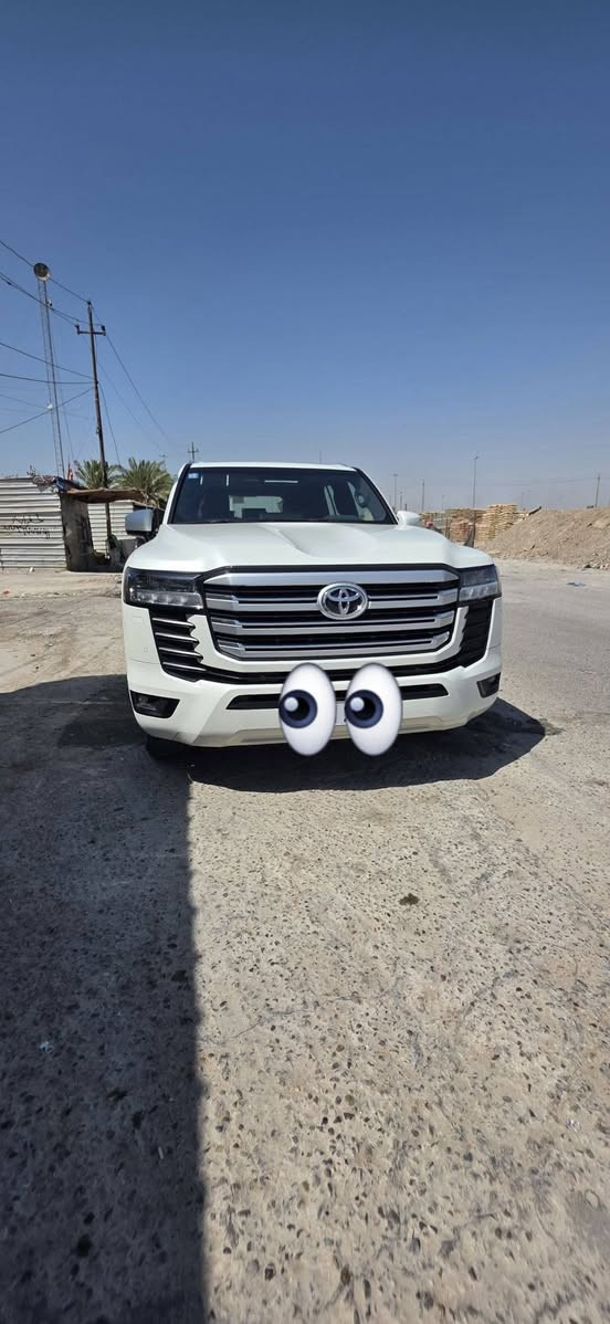 سلام عليكم لاندكروز موديل ٢٠٢٣
٦سلندر تنفس طبيعي ثلاث شاشات
تطبيق ماشيه ٥١ جديده معنى كلمه 
وضع الشركه بيها ملاحظه وحده فقط اربع أصابع بارد الباقي كفاله
مكان بغداد يرهم مراوس وترهم 
دين موعد حسب الاتفاق 
***********
