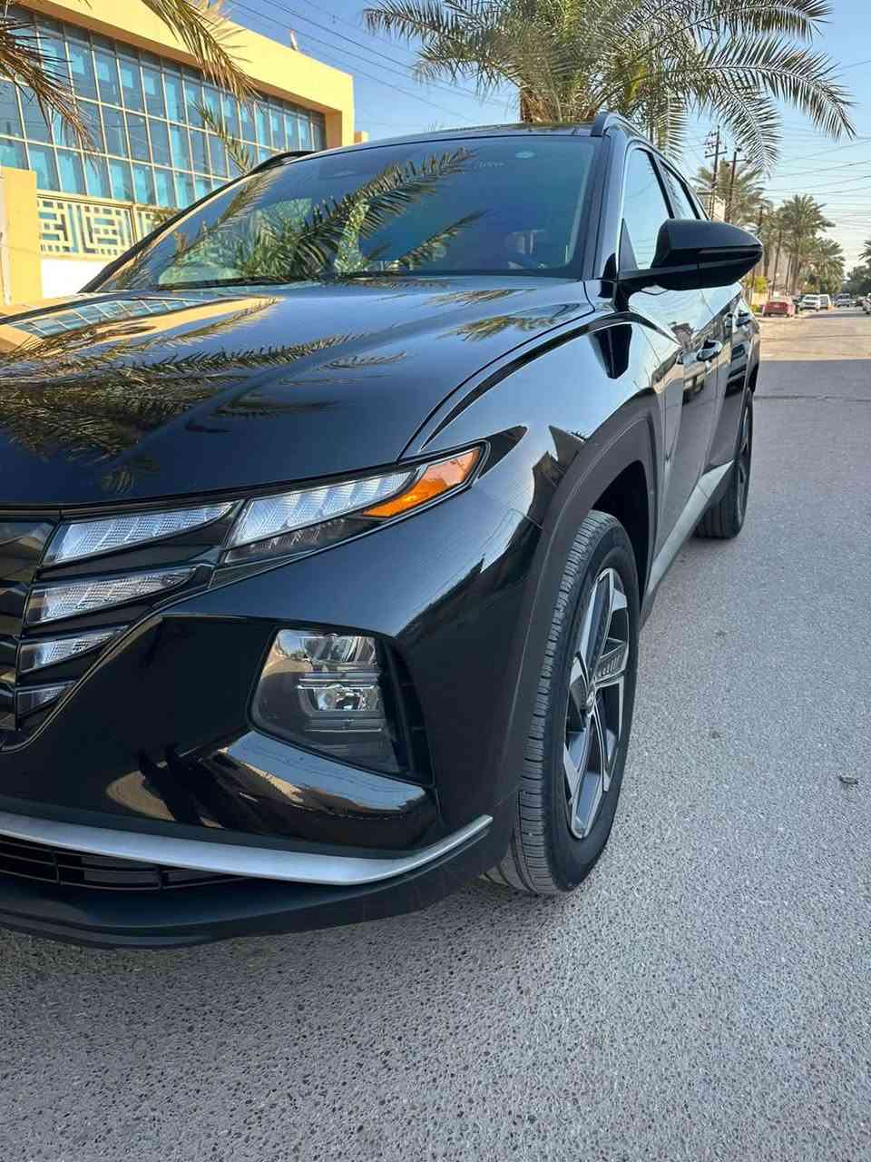 السلام عليكم
هيونداي توسان 2024 وارد امريكي فول مواصفات

المواصفات 

بصمه تشغيل عن بعد بانوراما تحديد مسار توقف ذاتي رادار جانبي جنطه كهرباء  ويل كل 19 انج محرك 16 تيربو وهايبرد فور ويل بعد بيها كوما مواصفات

الحادث نصف جاملغ خلفي صبغ فقط الباقي كفاله 
دخول جديد وترقيم جديد رقم بغداد باسمي ثاني يوم التحويل مشروع وطني
ماشيه 38الف مشي امريكه السياره بمعنى الكلمه جديده وبالعافيه عليكم
السعر المطلوب 198 ورقه وبيها مجال للطيبين
للاستفسار الاتصال ***********
مكاني بغداد الكرخ العامريه
