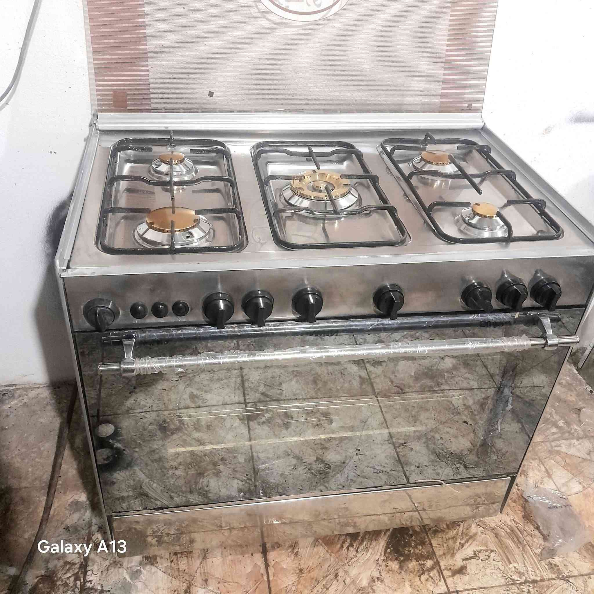 طباخ كريازي • استيل • نظيف
