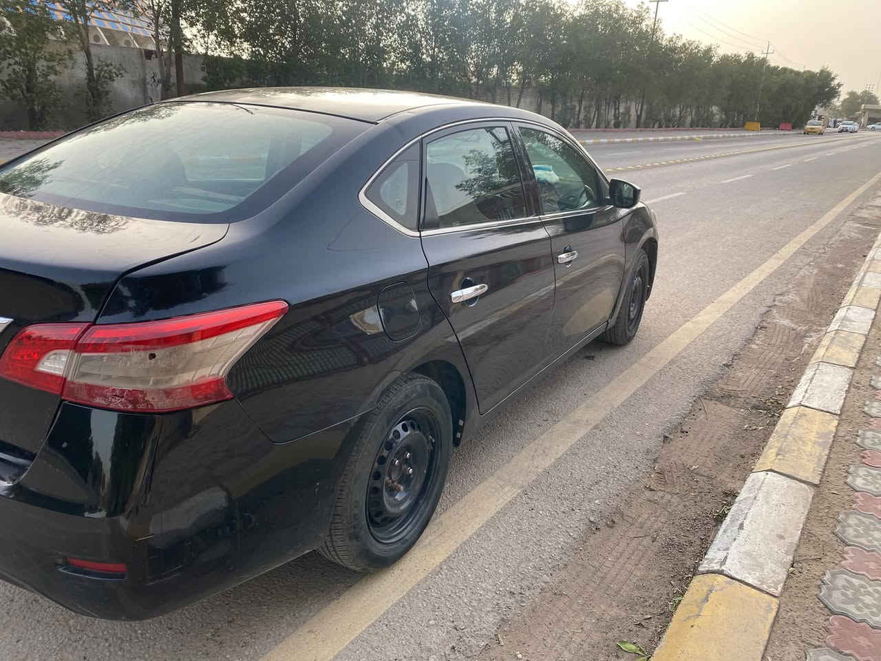 سنترا 15 للبيع اللون اسود محرك وكير مكفولات وارد امريكي حادثها بسيط خشم البنيد ومرجع ع البارد باسمي التحويل ثاني يوم  سعرها 78 ورقه وبيها مجال  مكاني واسط الكوت اتصل وتدلل غير متواجد ع فيس *********** 
***********
