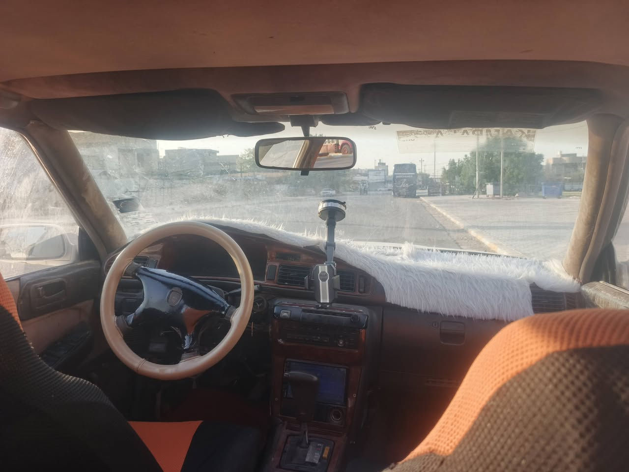 السعر ﴿32﴾ وبيها مجال
‏الاتصال {***********﴾
‏مارك عضم موديل ﴿92﴾رقم نجف  الماني ﴿بسمي ﴾
‏
‏مكينه وكير  ونجي  حداديه نص عمر تخم تاير جديد
‏
‏ملاحضه السياره  مكفوله من الكص وانقل جثه والضربه القويه السياره حلوه وكاعده  
‏
‏مكان السياره النجف 
‏
