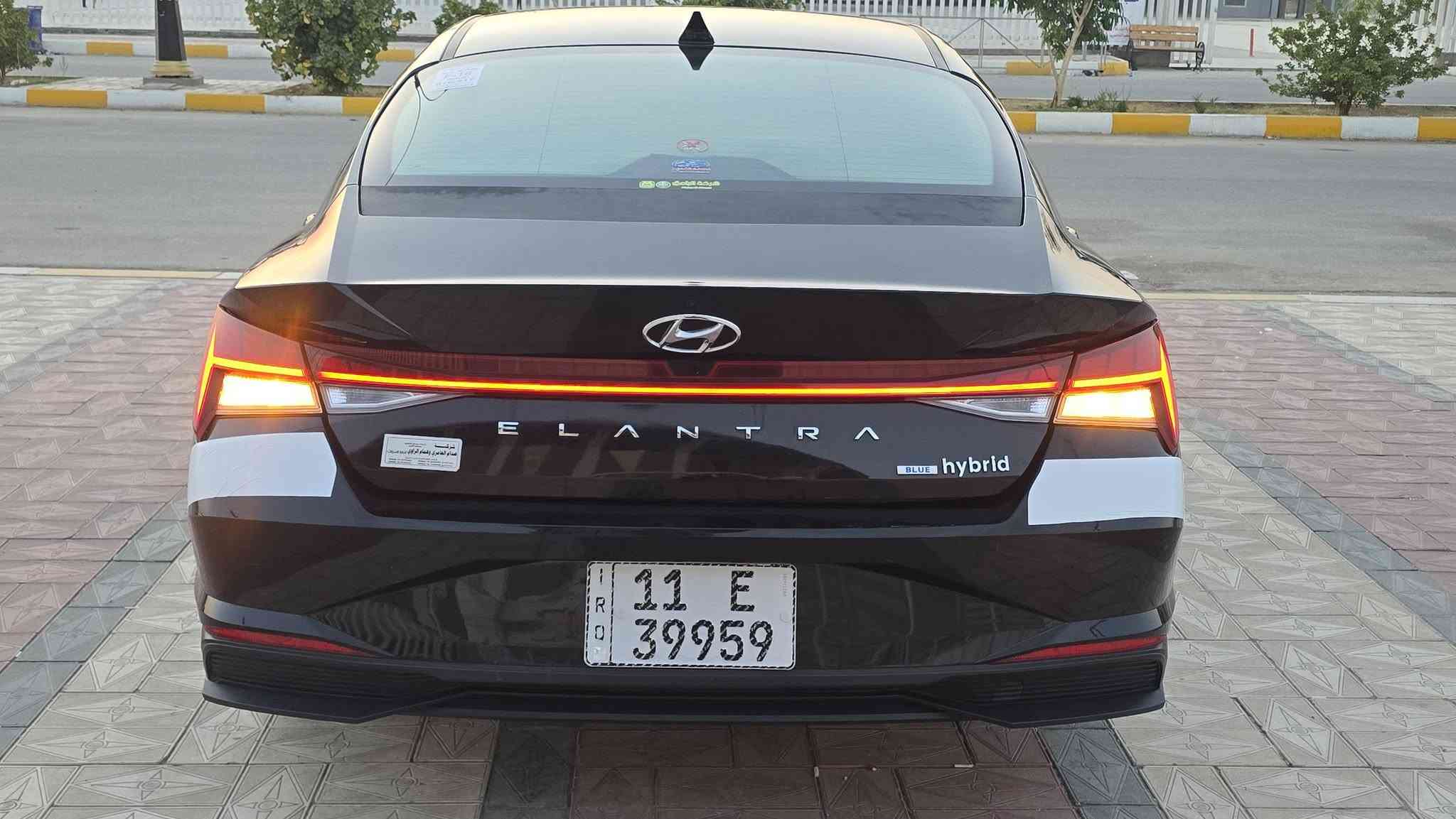 اللهم صلِّي على محمد وآل محمد
السلام عليكم هونداي النترا  موديل( 2022 ) امريكي هايبرد رقم بغداد دولي بسمي  السيارة بيه مقدمه البنيد  فقط والباقي كفاله عامه ضربه و صبغ وتبديل و فتح  محرك(1800)  شرط ما مفتوح  كتلوكات الشركه ماشيه (50)فول مواصفات ما عده الفتحه (( بصمه. ترحيب. تشغيل عن بعد. قياده ذاتيه. تحكم ستيرن.  بصمه ابواب. حساسات اماميه خلفيه. ويل كب5.توقف ذاتي. جنطه ذكيه. كامرات اماميه خلفيه. لد امامي.نقطه عمياء. شاشه. كامره. مثبت سرعه )) سياره جديده جدا جدا وجاهزه من كلشي كير ومكينه وحداديه وتبريد كهربائيات كله شغاله دواخل جديده سياره على وضع الشركه السعر$(132) وبية مجال 
مكان السياره الناصريه مقابيل كراج بـغـداد                                  التصال ( *********** )
