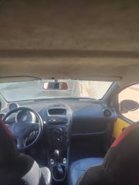 بيوايدي • ٢٠١١ • موصل اليسر