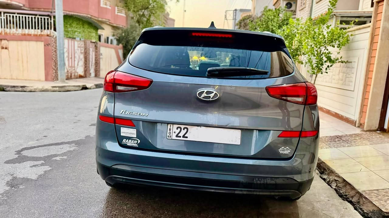 هونداي توسان وارد امريكي لون نفطي 
موديل 2021
🔥سعر مناسب🔥👇🏻

▪️عداد المسافة : 70 الف ميل حقيقي
▪️كشنات كهرباء
▪️المحرك: 2000 (اربعة سلندر)
▪️بصمة 
▪️حجم الويل: ويل كب حجم 18 مع طقم تايرات بحالة ممتازة
▪️رادار امامي 
▪️تحديد مسار
▪️تدفئة كشنات
▪️رادار جانبي ( نقاط عمياء )
▪️سستم صوت
▪️تحكم ستيرن جهتين بلوتوث وحاكية 
▪️وكروس سرعة وتحكم صوت 
▪️نظام ABS مانع انزلاق
بيها باب و جاملغ صبغ و بارد بالوند و دائرة تعديل بالجاملغ الخلفي  موضحة صورة الضرر بالمنشور 
#السيارة بدووون دواخل بدوووون ايرباك

مكان السيارة موصل جانب الايسر
السعر : 147$  و بيها مجال جدا بسيط
للتواصل :***********
