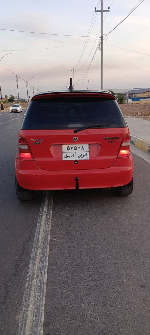 للبيع مارسدس موديل 2000 محرك 4 حجم A140 وارد الاماني كفالا عاما بدون صبغ محرك وكير بشرط تبريد شغال نقس غاز تحويل بشرط سعر مناسب جدا فقط 45 ومجال بصيط الطيبين وعليها غرمات 4 اوراق تنزيل من حساب عنوان دهوك ☎️ للاستفسار *********** *********** دهوك, العراق

