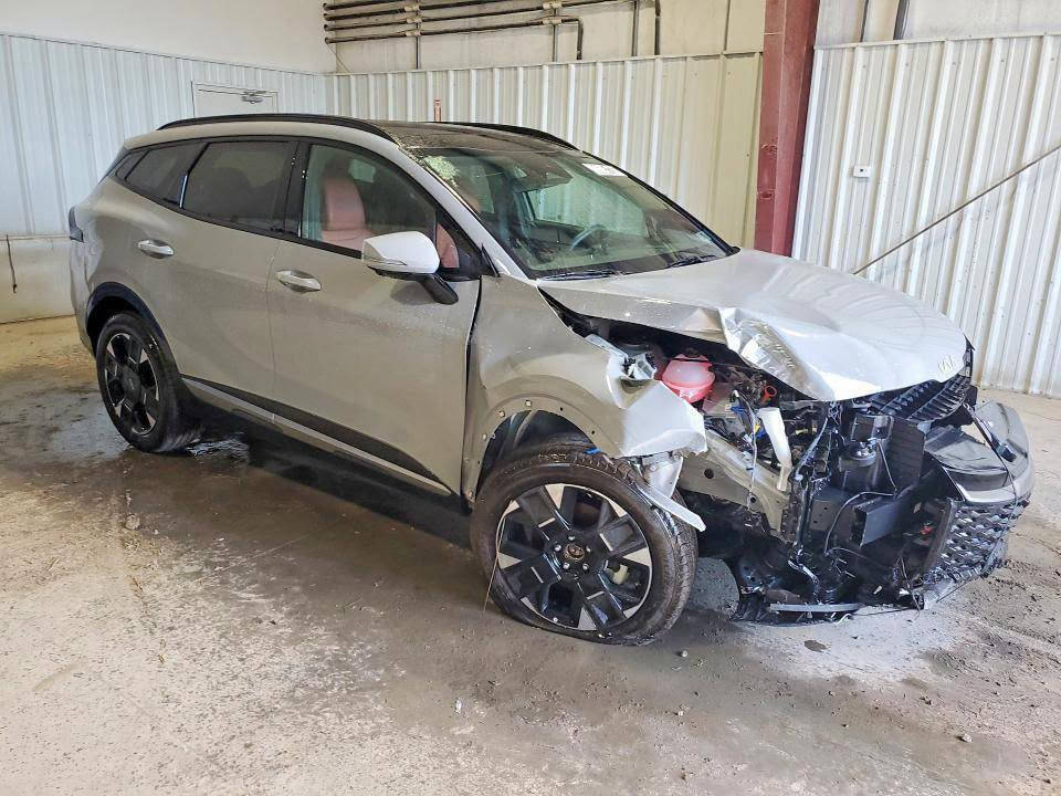 اعلان مزاد 🚗 
🔸 نوع السيارة :  كيا سبورتج  فئة SX
🔸 بالامكان ادخالها على كتاب الشهداء
🔸 الموديل : 2026
🔸 تاريخ المزاد :   2026/9/24
🔸 عداد المسافة :  1.183  mi
🔸 السعر : حسب المزاد 
🔸 حجم المحرك: 2.5        4 سلندر  
🔸 نوع الحادث:حسب الصور المرفقة 
🔸 العنوان 🏦 بغداد - البنوك قرب الجسر
🔶 يكون تسديد الكمرك على سعر فاتورة الشراء💸 
🔸 متوفر شحن مباشر من امريكا الى العقبة الاردن
 🔸 متوفر شحن من امريكا الى شمال العراق اربيل 
🔸 للاستفسار يرجى ارسال رسالة الى الصفحة 
       او الاتصال على الارقام التالية :
       ***********      مصطفى
     #الجميع

نص مكتوب في الصور:
- 68685126