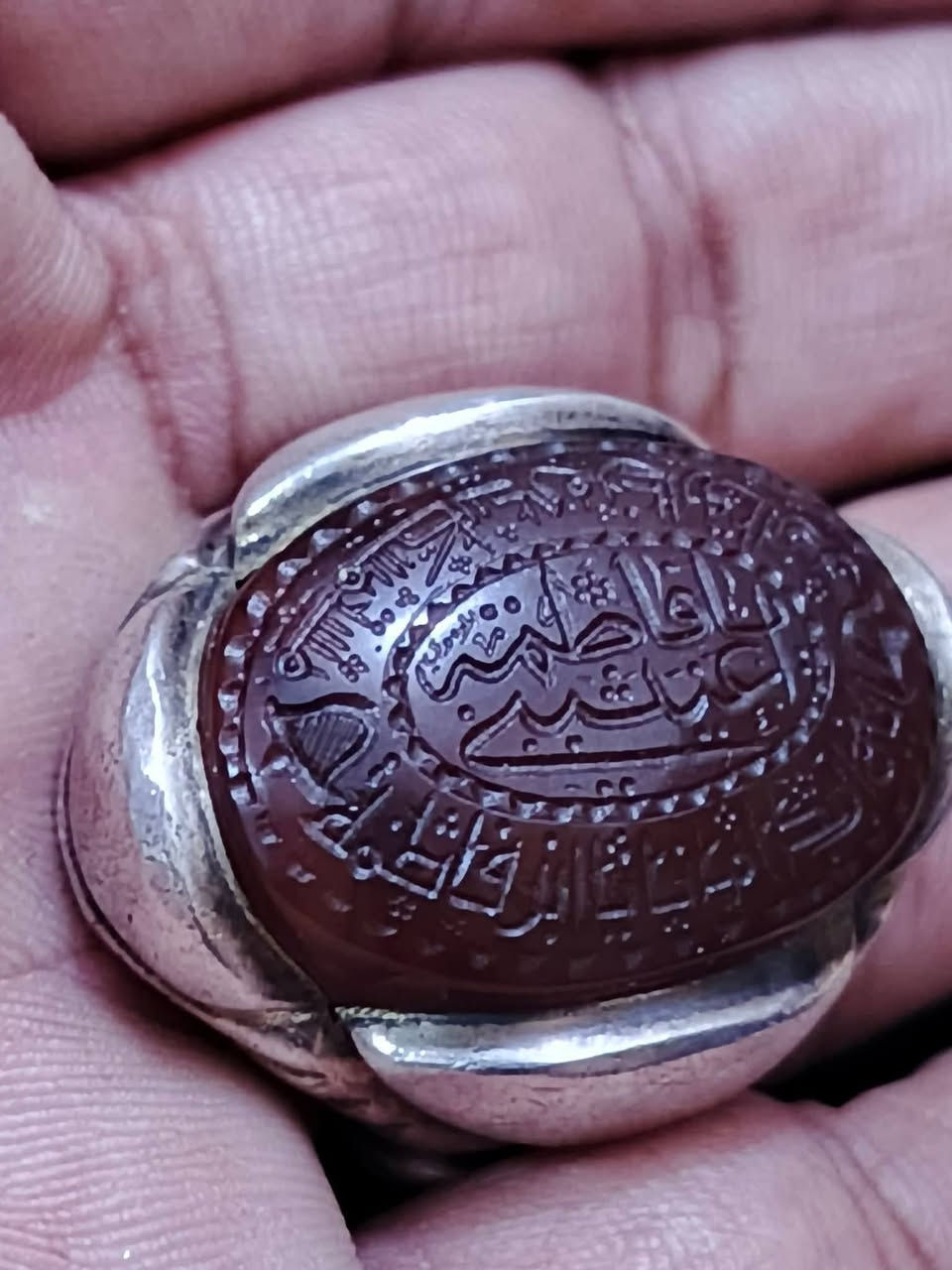 عقيق يماني • ٤٠غرام • مقاس ٢٦-٢٧