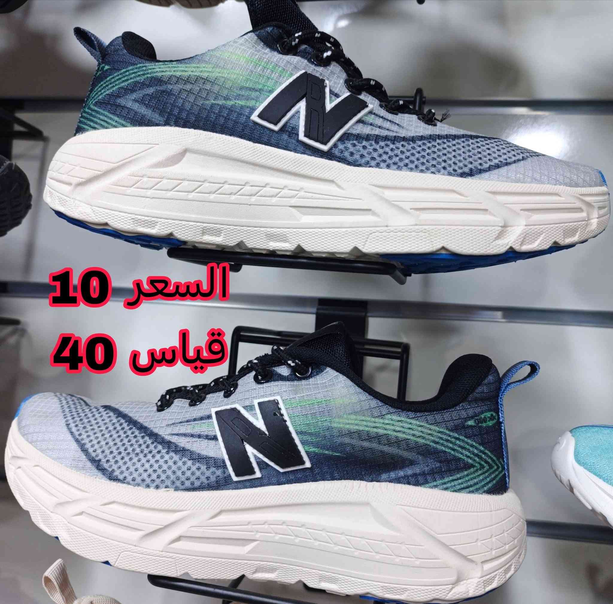 حذاء رياضي • قياس 40-42 • شارع 60