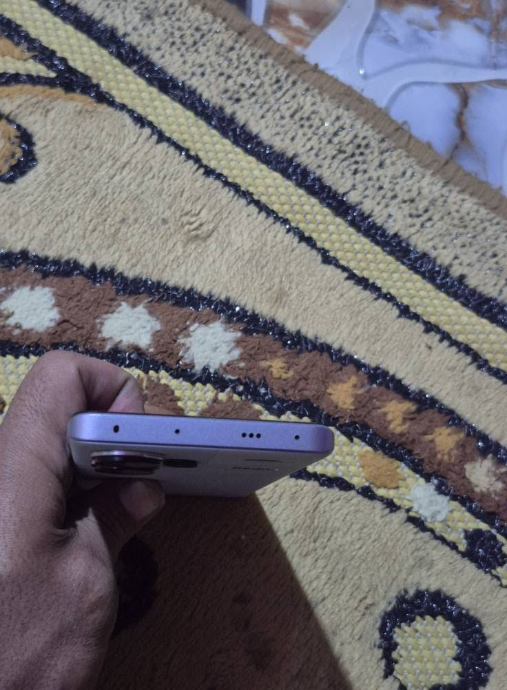 شاومي نوت 13برو بلص ذاكره 512يشغل120فريم جهاز نضافه فول مكفول من كلشي نسخه لجلد جهاز غني عن التعريف بيع او مراوس حسب الرغبه جهاز فقط ماويا شي فقط لاصق وحافضه عنوان بصره معقل سعر 350لاتصال*********** البصرة, العراق

