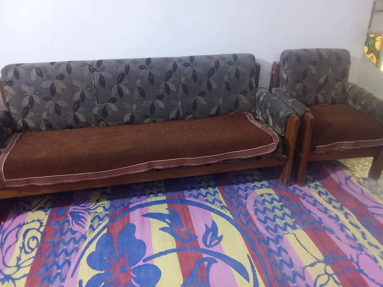 نص تخم سعر ٦٠ وبي مجال لشراي مكان بغداد الحسينيه مال الراشديه الشراي يتصل ***********
