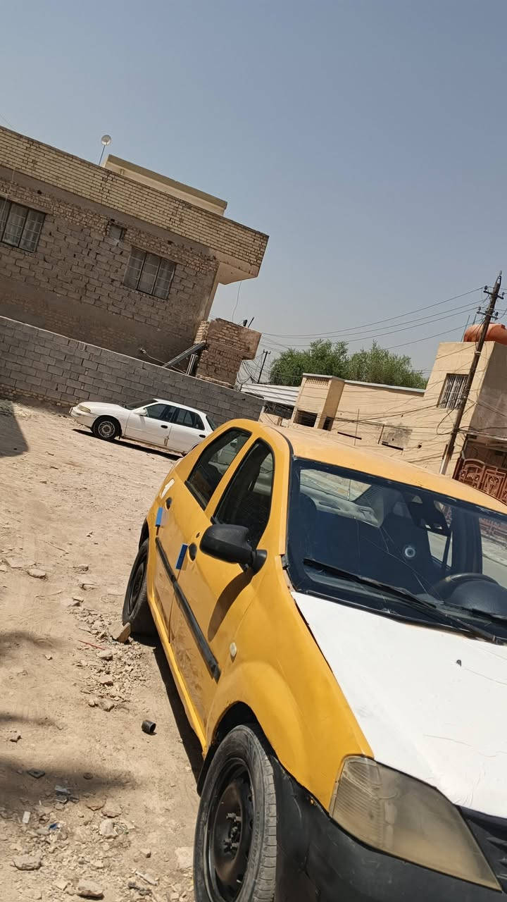 السلام عليكم رينو موديل 2009 للبيع او مراوس مكينه وكير نظاف كلش صدر خلفي امامي نظيف باتري جديدكهربائيات كلها شغاله رقم بغداد الماني ثسنويه عظم عاج سعر البيع 13 ورقه بيها مجال بسيط مكاني بغداد رقم الهاتف  ***********
