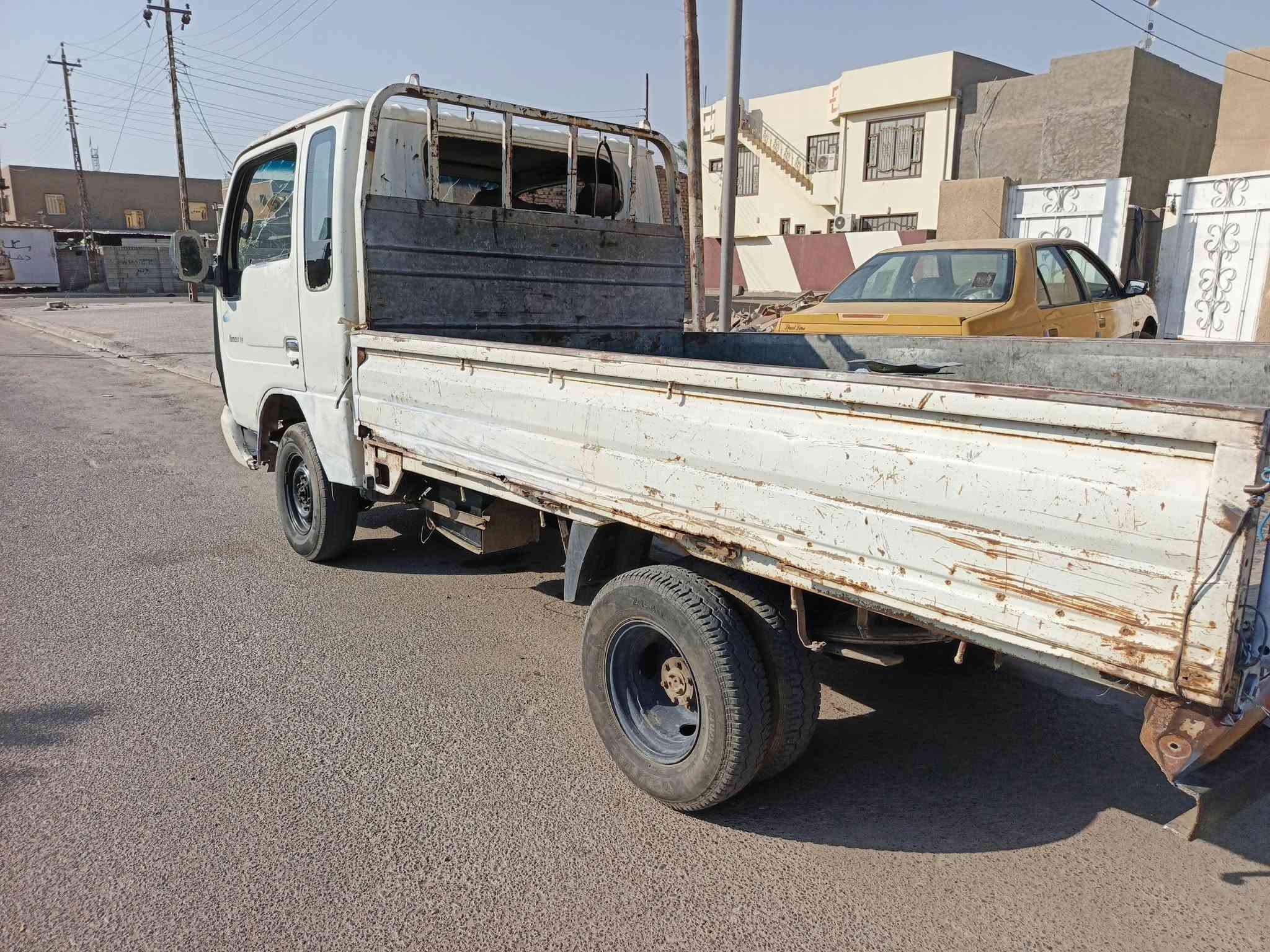 السلام عليكم سامسونج موديل 2000 رقم الماني بابل سياره جاهزه وخير من الله جير ومكينه مقفولاتماكينه2701 شاصيه خير من الله تخم تاير حداديه جديده سعر 23 العنوان بغداد المدائن رقم الهاتف***********
