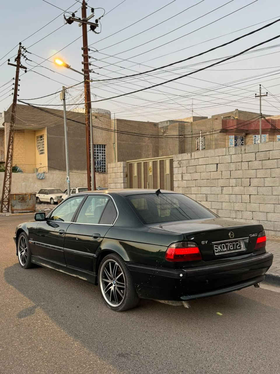 بي ام 740 موديل ٩٦ محدثه٢٠٠٠ محرك 8سلندر رقم بصرة انكليزي تحويل ثاني يوم تعمير جديد السعر ٦٥ مكان السياره بصرة للاستفسار *********** البصرة, العراق
