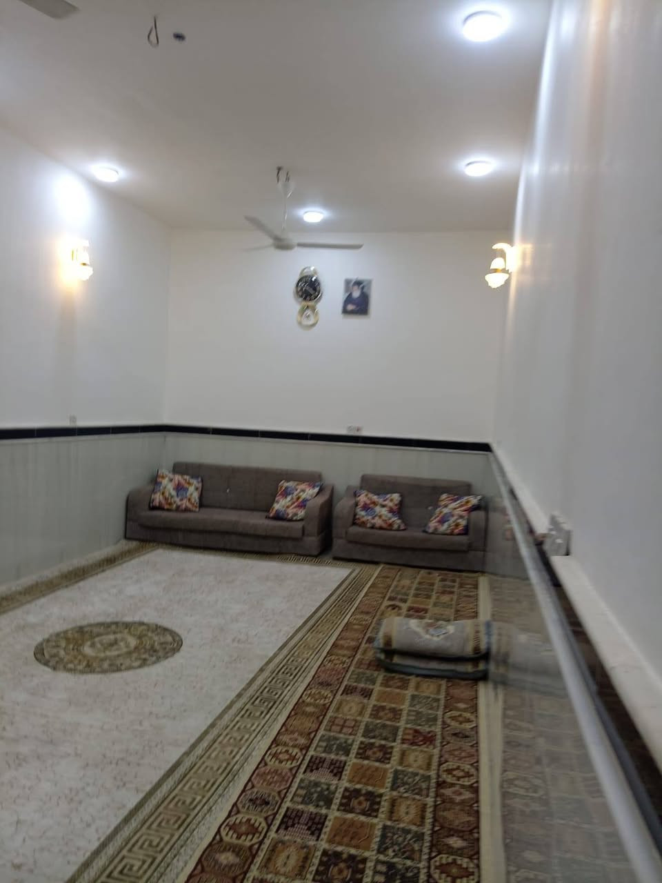 بيت للبيع بستان
نقل اسهم
مساحه 200 م
منطقه الخزاعل
الكورنيش
قبل عجد اليود
بناء طابقين كونكريت مسلح
سنه البناء 2025
يتكون الطابق الرضي من
غرفتين + صاله + استقبال + مطبخ +
صحيات داخل وخارج
والطابق الاول
من غرفتين + صاله + صحيات ++
صطح
السعر 180
 للاستفسار مراسله الصفحه
او اتصال ابو احمد
***********
***********
