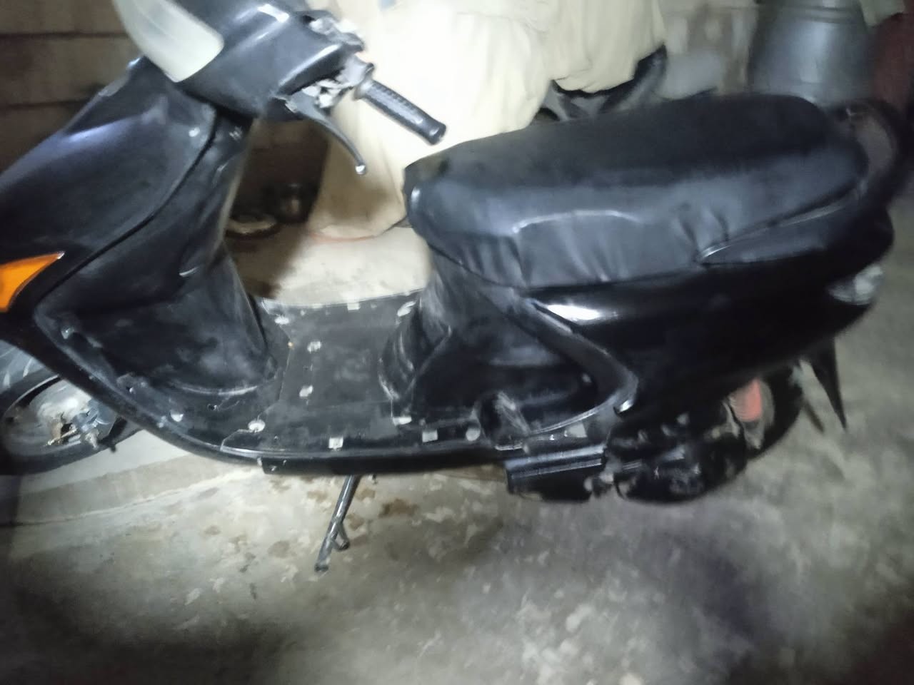 دراجه فراشه للبيع نكره سلف ب300وبيها مجال للشراي مكان الدراجه نجف عسكري كبل قرب مطعم ابو عقيل للستفسار خاص او***********/***********
