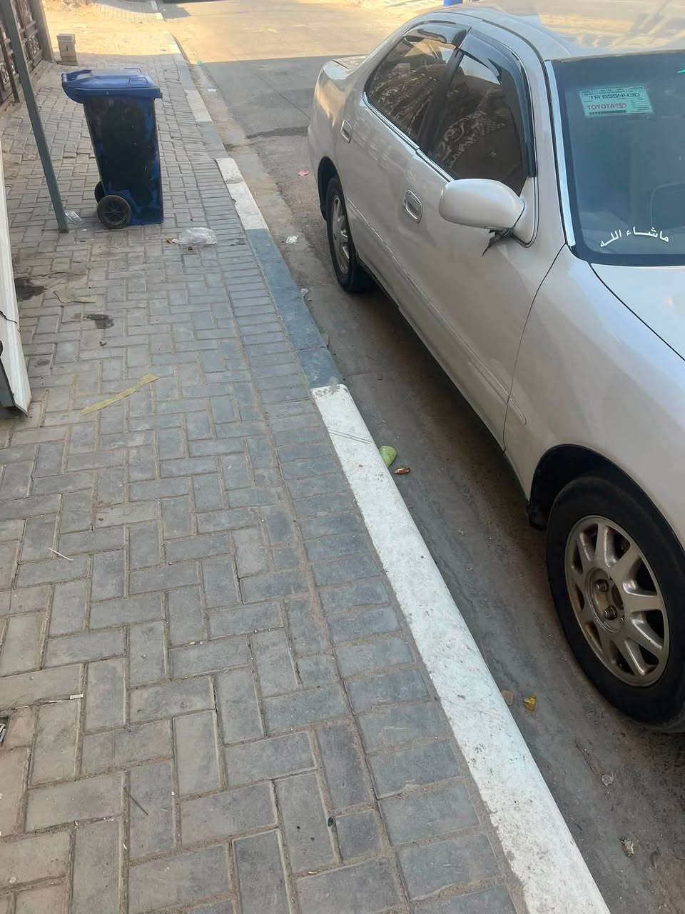 السلام عليكم كرسته للبيع مكينه وكير ٢٥٠٠ رقم ميسان السياره بالبصره باسمي شرط التحويل رايدها ٥٨ للتواصل ***********
