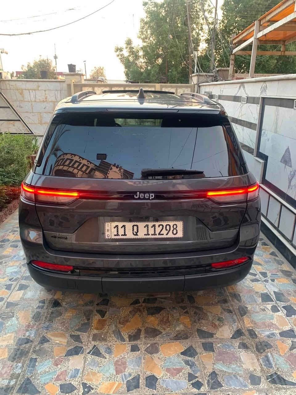 السلام عليكم للبيع فقط
جيب 5 راكب موديل 23لون فيلي رقم بغداد بسمي  محرك 3600 فول فتحة سقف رادار امامي وجانبي كشنات جلد ومخمل جنطة كهرباء تشغيل عن بعد توقف ذاتي عندالرجوع اطفاء ذاتي عند التوقف فول ردار امامي خلفي جانبي  وبعد هوايه مواصفات ماشيه 22الف صور الحادث ورقم شاصي بل منشور بيها جملغ چهه السايق وبنيد صبغ فقط شواصي كفاله شرط الفحص 
السعر 275$ورقه 
مكاني بغداد جديده
الاتصال 
‭***********‬
