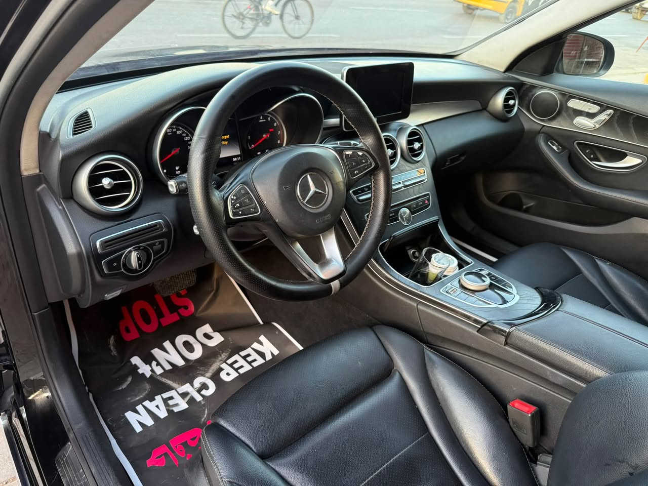 السلام عليكم
مارسدس c300 للبيع وارد امريكي
موديل ٢٠١٧
ماشية ٦٨ الف ميل حقيقي
حادثها باب والجاملغ الخلفي عكس السايق
صور الحادث منشوره
توو ويل ، بنوراما ، مواصفات المارسدس معروفة
السياره نظيفة من محرك وكير مكفولات 
السعر ١٩ ونص 
الاتصال 
***********
