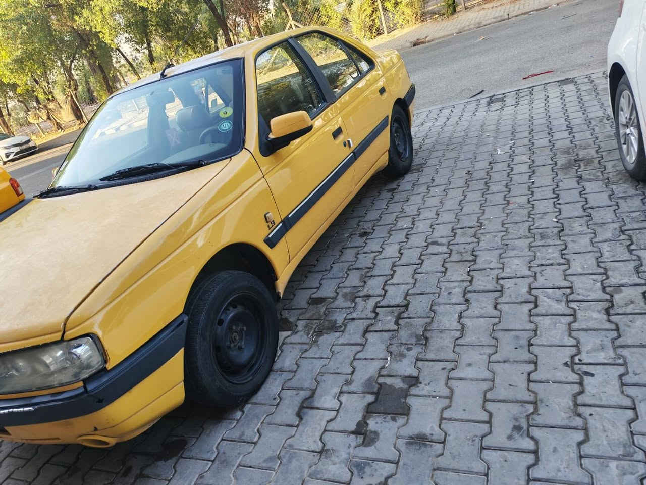 سلام عليكم 
بيجو أكد ٢٠١٥ للبيع سيارة تبديل جاملغ فقط والباقي مكفول
كير جديد محرك بي تنقيص وتبخير
صدر نضيف .مكان سيارة بغداد الجديده عارضها ب٣٠
*********** ابو يوسف
