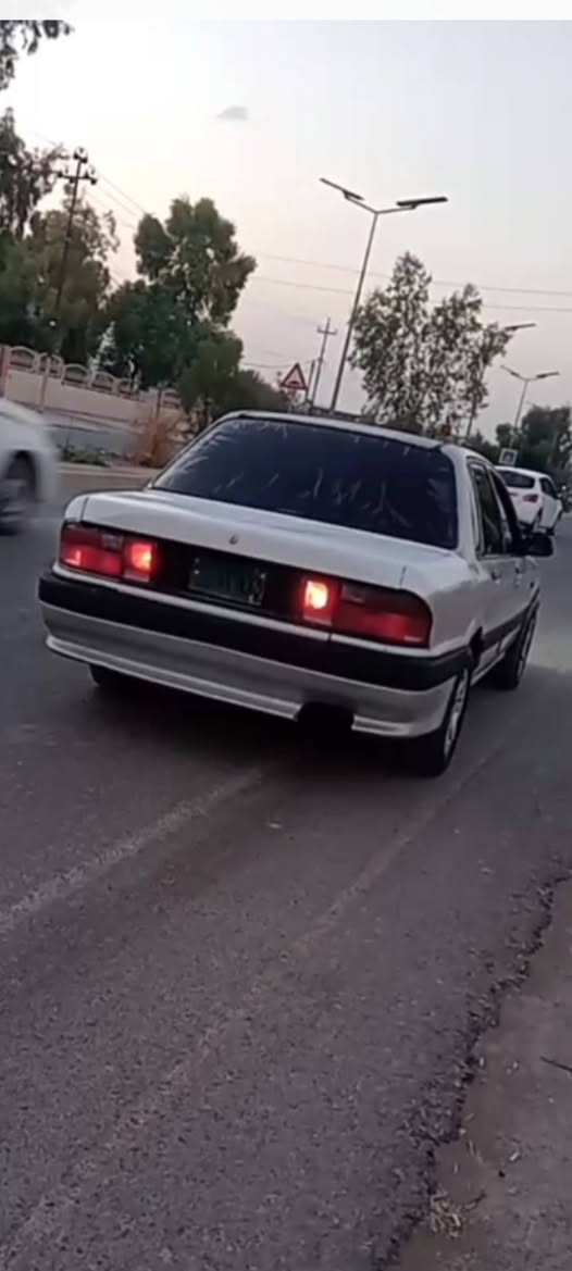 سلاو هاوريان ئه م كلانده مان هه يه بؤ فرؤشتنه
مؤديل ١٩٩٢ كير تؤماتيكه سلايته باوه ره ئه يبي ايسه سه ياره كي هه تا بلي عه مه لي خؤشه توندو تؤله ره قه مو سه نه وي ئه سليه 
به نزبه ت سعره كه ي ده ليم ٢٢ وه ره قه و مه جاله كي برايه نه زماره موبايل *********** أربيل, العراق
