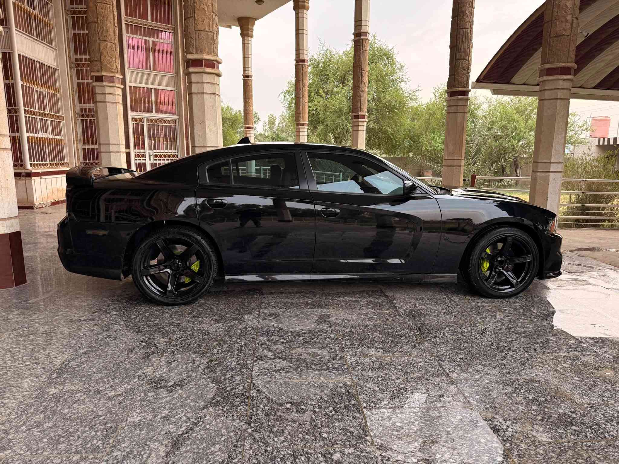 تشارجر SRT • ٢٠١٤ • ٩٩٠٠٠ ميل