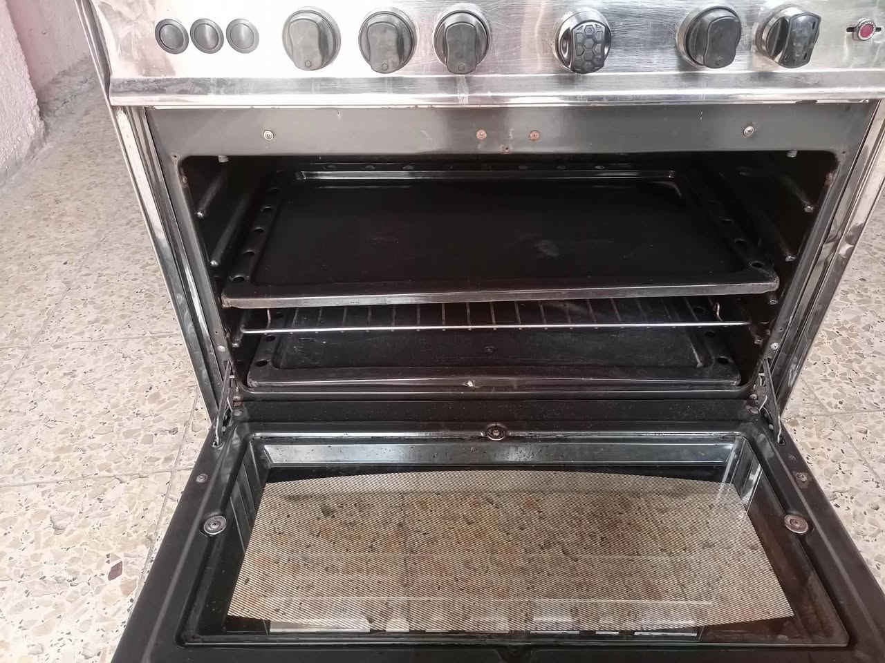 فرن • مطبخ • أجهزة منزلية