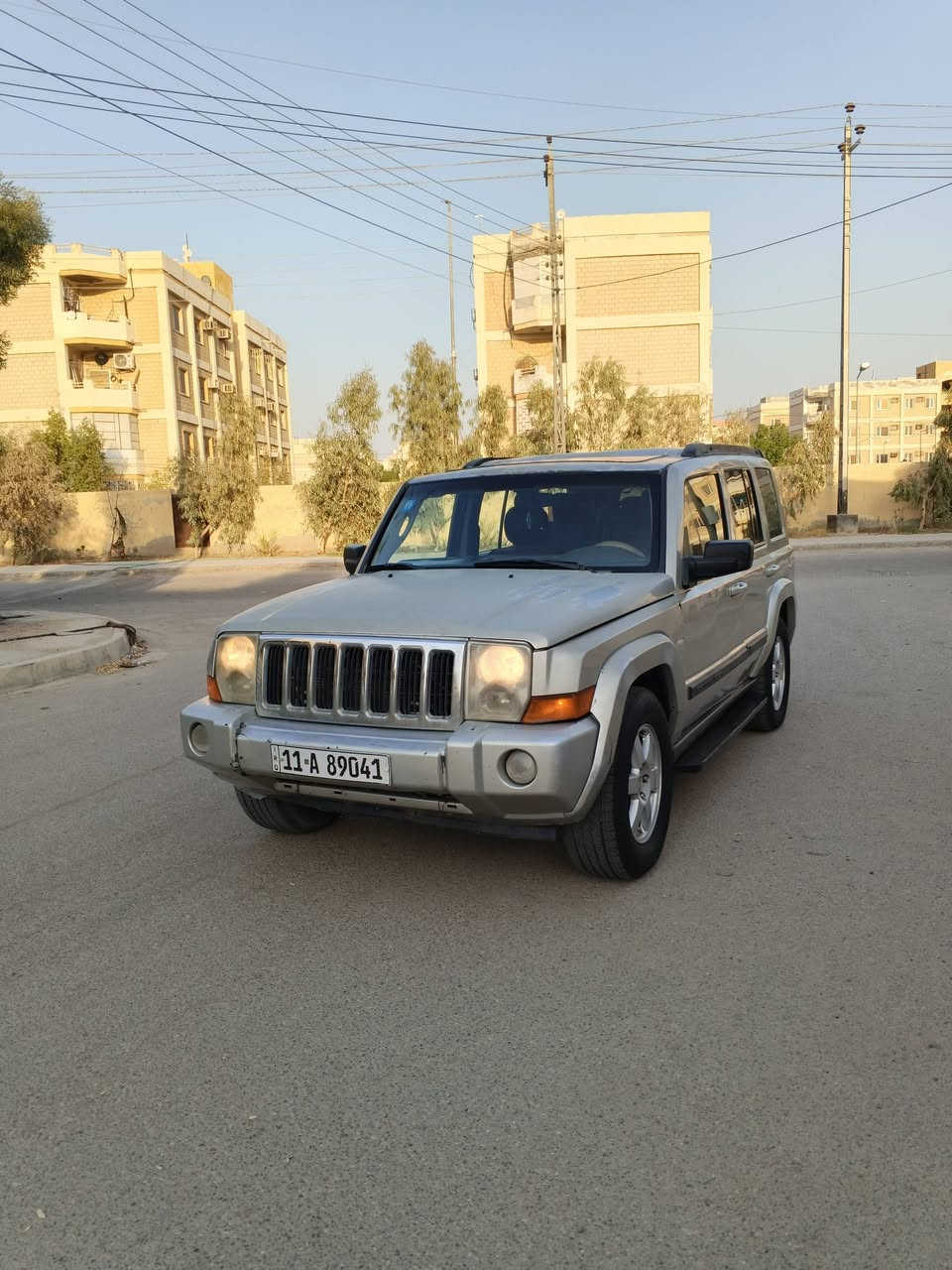 سياره جيب كوماندر مديل 2008 وارد امريكي حادث جاملغ وبنيد مبدلات وبيه طخه يم بك لايت بيه رشات صبغ تجميل مكفوله من الكلبه والكص والعيب الشرعي مكينه وكير مكفولات 
مواصفاتها فول 1/1
كشنات كهربائي 
7راكب 
3فتحات بلقماره 
مكينه 6سلندر 3700
كير اتوماتيك+عادي رياضي 
ويل كب 
بصمه 
تبريد 3قطع 
جنطه شفط 
شاشه تاب 
كامره خلفيه دواره 
حداديه 100%
بلوجكترات 
تخم تاير 
سياره جاهزه رقم بغداد انكليزي تحويل ثاني يوم سعره 75مكانه ذي قار المركز 
***********
