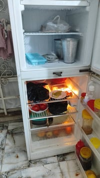 ثلاجة صغيرة • نظيفة • فول تبريد