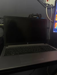 Ryzen 5 3500U • 8GB رام • 256GB SSD