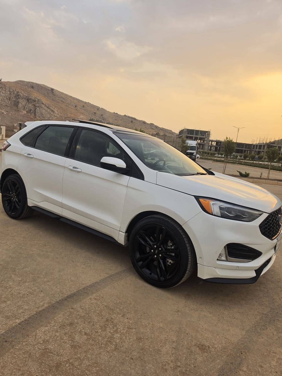 فورد ايدج Ford Edge ST 2020
فول مواصفات ST اعلى فئة
محرك ٦ سلندر، ٢.٧ توين توربو
٣٣٥ هورس باور
مواصفات :
بانوراما
اتو بارك
صندوق ركل
لايتات دبل عدسة
كشن خزن
كشن تبريد
كشن هيتر
دبل اكسل
كير اتوماتيك، عادي ، سبورت
گیر ماوس
تبريد قطعتين
رادار امامي و خلفي
اوتو ستوب
نقطة عمياء
تحديد مسار
بريك بصمه
دبل اكسل
بصمه
تحديد سرعة
لايت ليد
مانع انزلاق
ماشي ٦٥ الف ميل
الضرر : جملغ السكن صبغ و داخل الدوسية صبغ، البابين مبدل نفس اللون بلادي
ارباكات سليمة و مال سقف مرجع بلادي
رقم الشاصي موجود داخل الصور

📮السعر :178 

للتواصل
***********
***********

 فۆرد ئيدج   2020  ST  
فول مواسەفات
٦ پستۆن، ٢.٧ توین تۆربۆ 
٣٣٥ هۆرس پاوەر

پانۆراما
ئۆتۆپارک
سندوق شاپ
کوشن خەزن
کوشن سارد
کوشن گەرم
لایت دەبڵ عەدەسە
ده بل اكسل
بصمه
رادار
ئۆتۆ ستوب
خەتی جادە
ئاوينه رادار
حساسی دواوە
كوشن كاره با
تبريد مركزى
گێر ئۆتۆماتک+ سپۆرت + عادی
دژەخلیسک
٦٥ هەزار میل ڕۆشتووە
چەمەلەغی سەکن لەگەڵ ناو دۆسیە بۆیاخە، هەردوو دەرگا گۆڕاوە بە بیلادی هەمان ڕەنگ
ئێرباگی شانەکانی بە بیلادی دانراوەتەوە

📮نرخ :: ١٧٨

ژمارەی مۆبایل:
 ***********
***********
