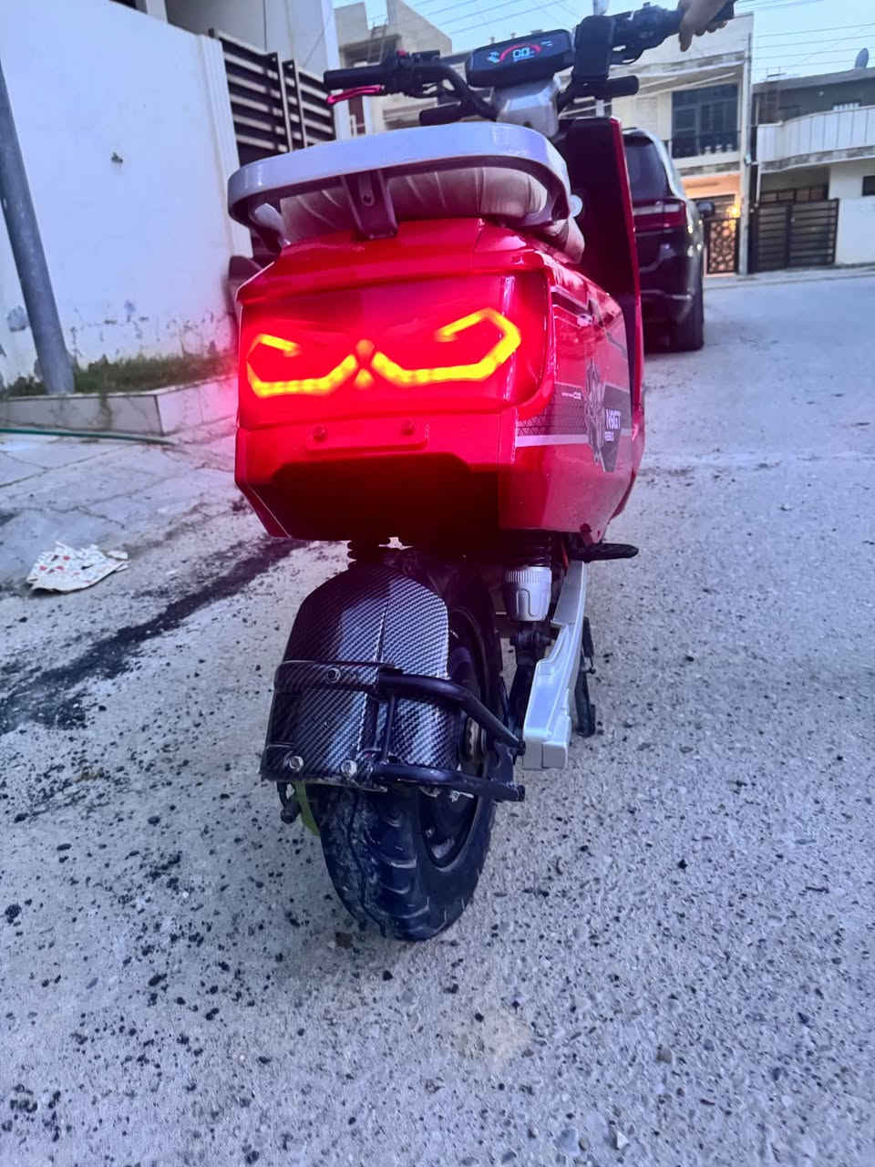 دراجة شحن • سرعة ١١١ • ٦ بطاريات ليثيوم
