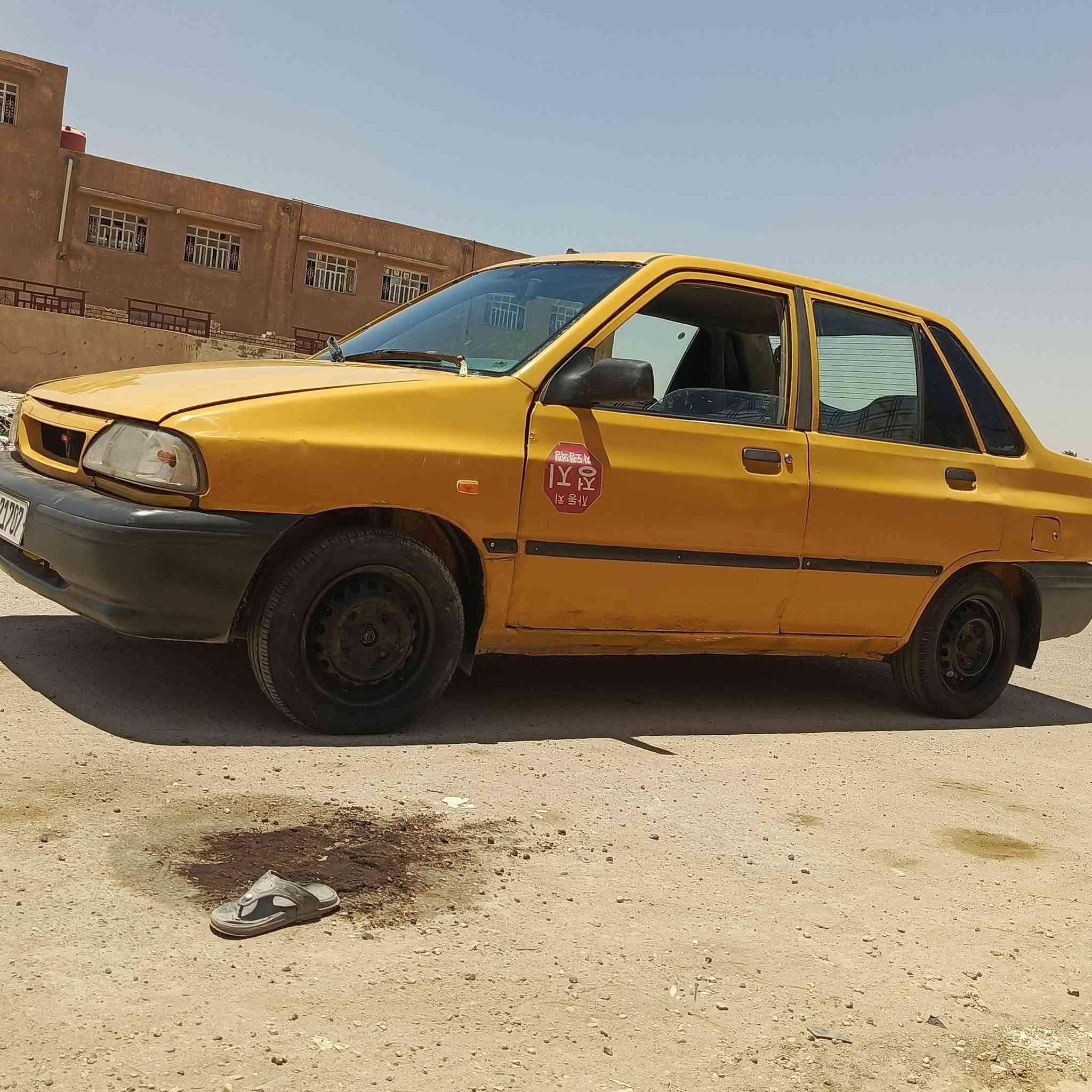 سايبه
2012
سنويه ل27
مصفرة هيئة وغرامات
رقم جديد
كرهبائية كله شغاله من الطول لطول 
كير هستوني شاده جديد
مكينه خيط بخار
تبريد شغال 
شواصي تعمير جديد
حداديه جديدة 
للبيع او المراوس ب 14//15
مكاني ديوانيه حي العسكري جامع زين العابدين رقم ***********

