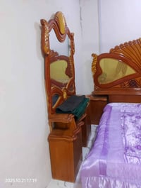 غرفه اخشاب • نضيفه • ٦ قطع