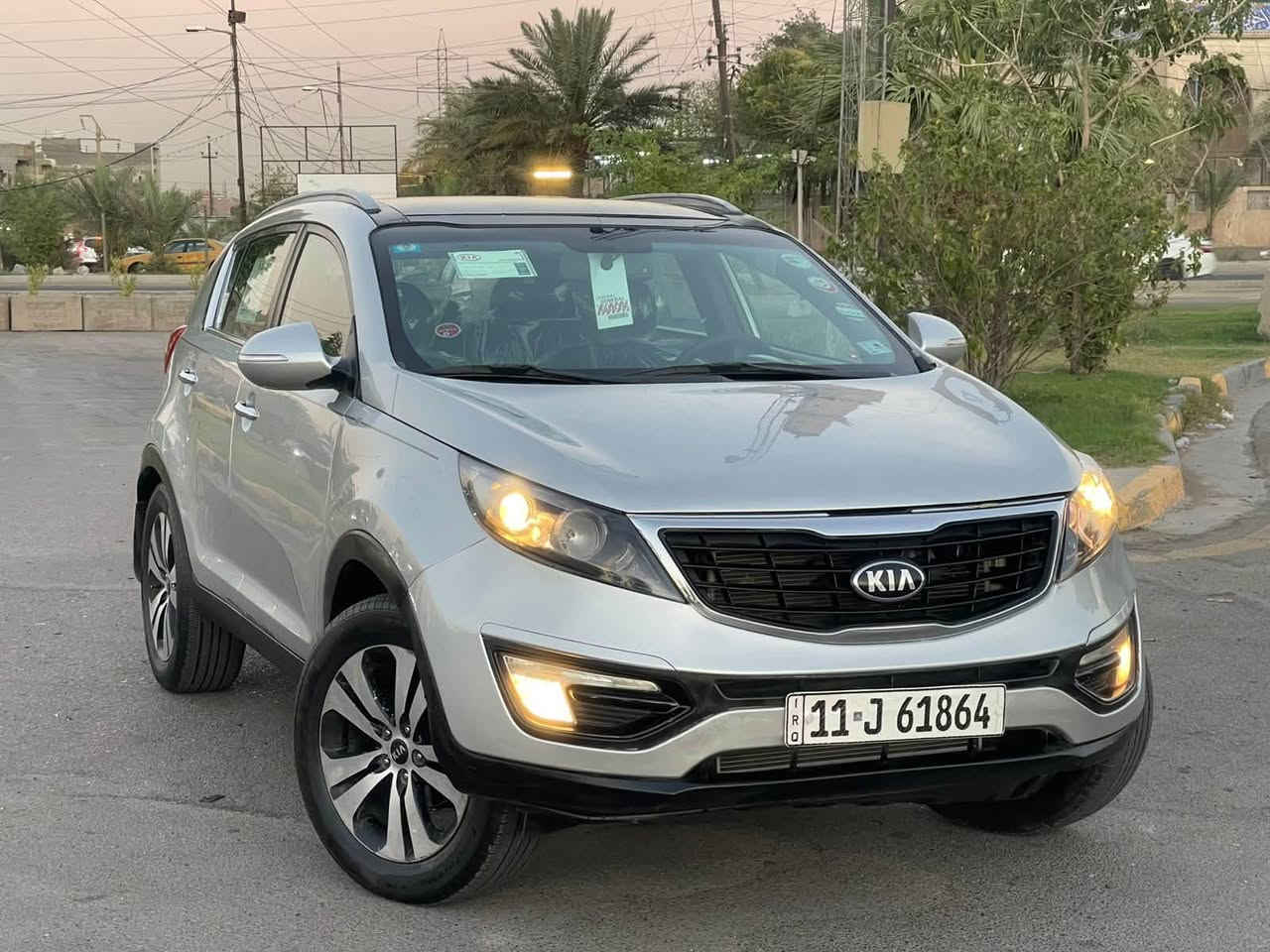 كيا سبورتج kia sportage
(السيارة فووووول مواصفات)
وارد خليجي موديل 2011 
بدون حادث ( فقط مرشوشة صبغ صفحة السايق والبنيد اثر جراد بسيط وعندي صورها قبل الصبغ)
-فتحة (بانوراما)
-اشاير بالمري
-تحكم ستيرن
-كشن كهرباء
-داخل برتقالي واسود
-كشنات جلد
-حساسات دعامية 
-كاميرا بلادية بالمراية
-شاشة تابلت
-ويل كب 
-السيارة ماشية 103 فقط
-السيارة ب اسمي (هزة جديدية وسنوية جديدة)
- السعر 110
مكاني بغداد الشعلة
متوفر واتساب واتصال
‏‭***********‬
