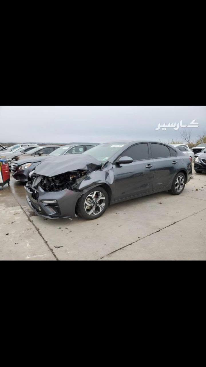 السلام  عليكم فورتي موديل 21 عميه بدون مواصفات وارد امريكي حادثه مثل ما موضع بالصور ممشاها  63 جاهزه مابيه أي نقص عارضها ١٢٨ وبيها مجال سنويه باسمي تحويل ثاني يوم للاستفسار ***********  غير متواجد علفيس مكاني بغداد حي العامل

نص مكتوب في الصور:
- كارسبير
- كارسير