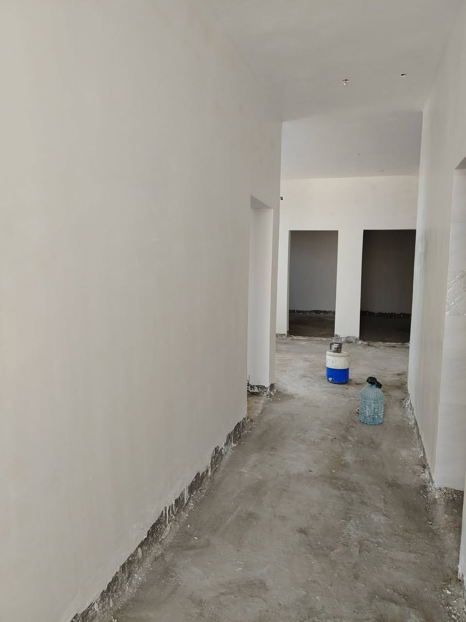 كادر لبخ وبياض  شغل درجة أولى نظافة عمل بسعر مناسب جدا
***********واتساب
