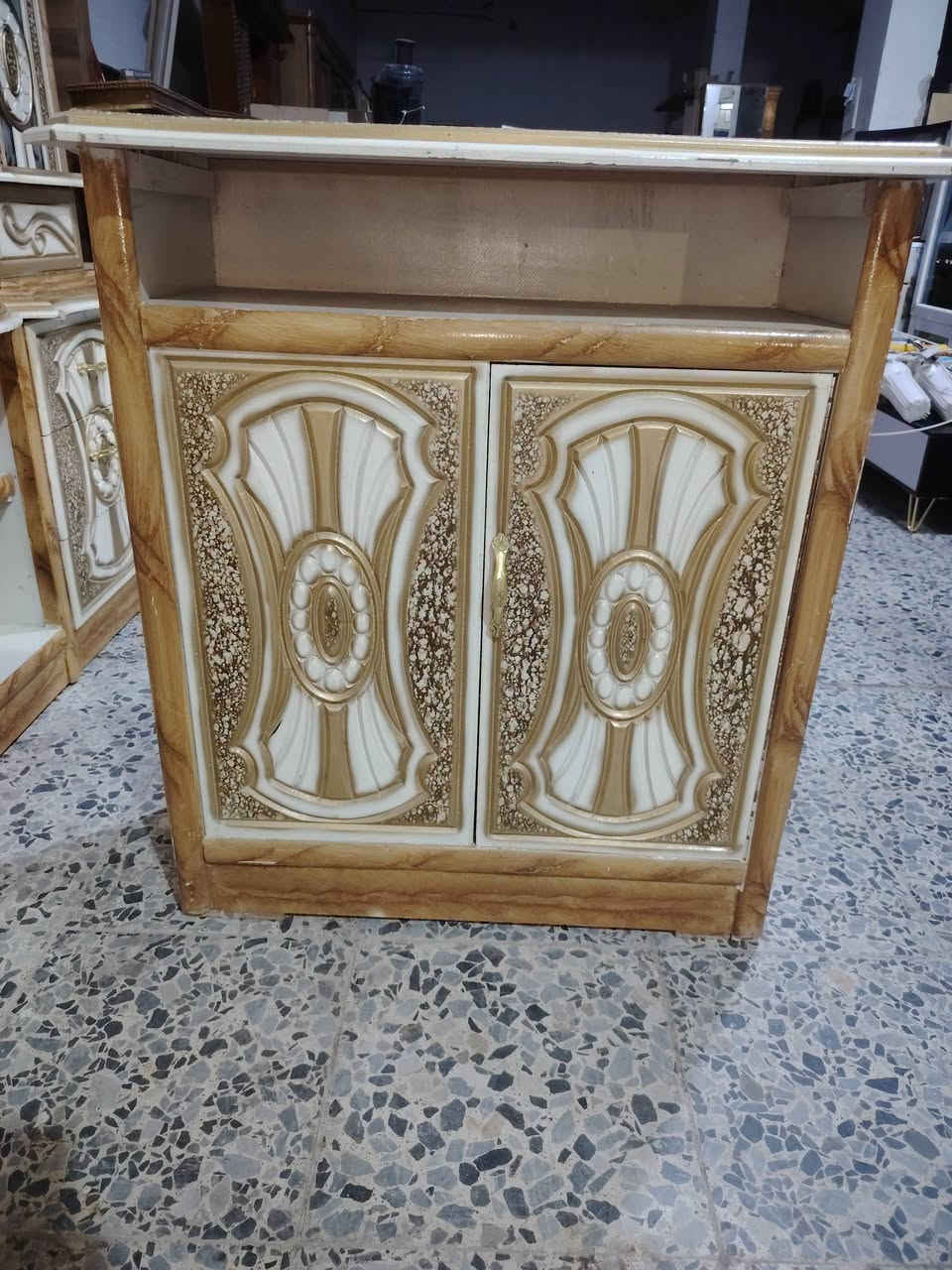 محلات البركه لبيع وشراء المواد المنزلية رمادي ٥ كيلو بضهر محطه خلف الطرموز على الخدمي للتواصل *********** واتساب
